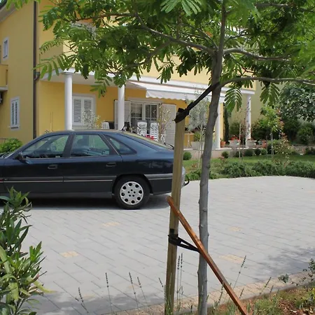 Apartment 5408a