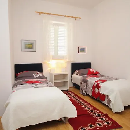 Apartment 5408a Punat