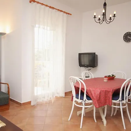 5408a Apartment Punat